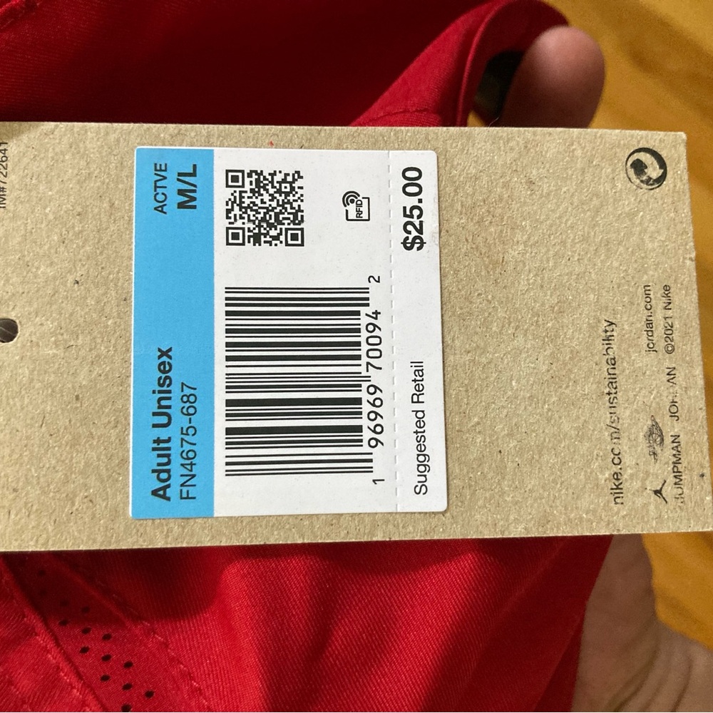 Red Jordan Cap - Picture 3 of 3